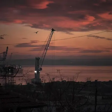 Апартаменты De Port *